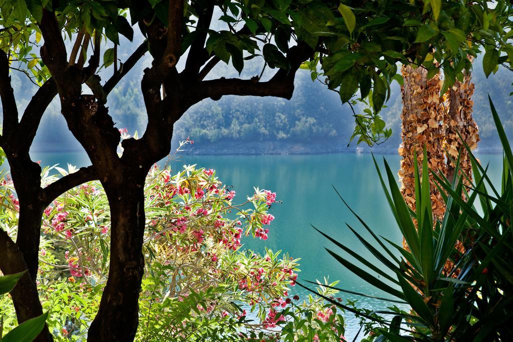 Lago Azul Eco Hotel Ferreira do Zêzere Exterior foto